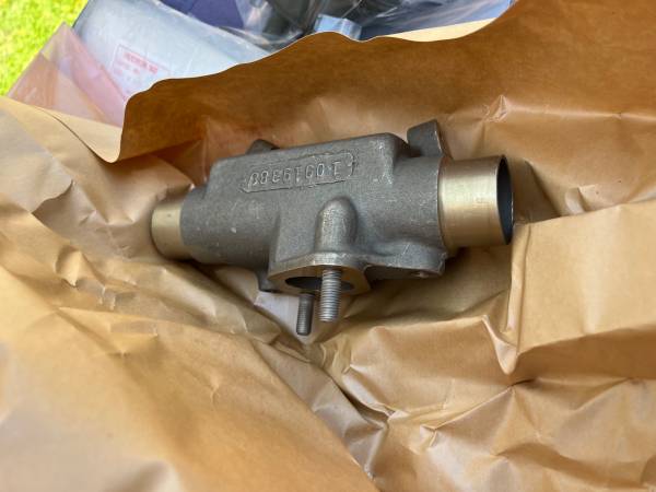 M274 military mule intake manifold 1