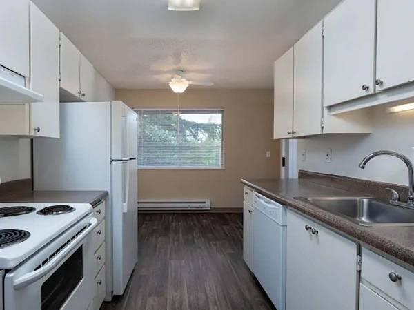 $1,645 / 2br - 767ft2 - Fácil acceso a la HWY 217 y 26, Comunidad para no fumadores, Lavavajillas (9555 SW Allen Blvd, Beaverton, OR)63672564679299123