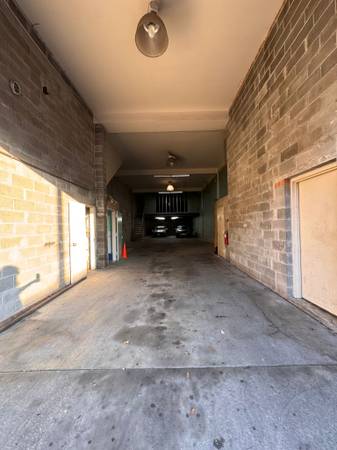 $600 Monthly or long term Indoor parking (two spots available (Astoria (Ast (Astoria)63854288435459120