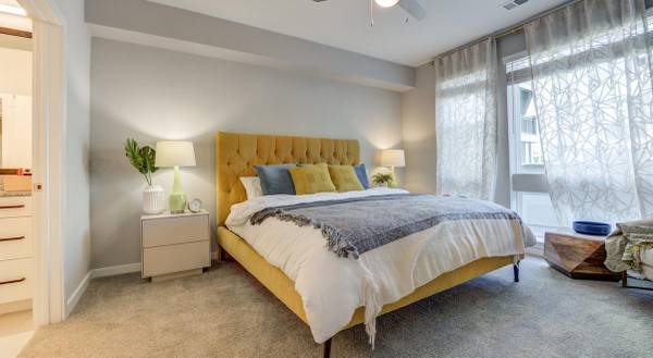 $2,053 / 1br - 706ft2 - Exceptional 1 BR: Quartz Counters, Rooftop Lounge, Act Fast! (Austin, Texas)63979116566531124