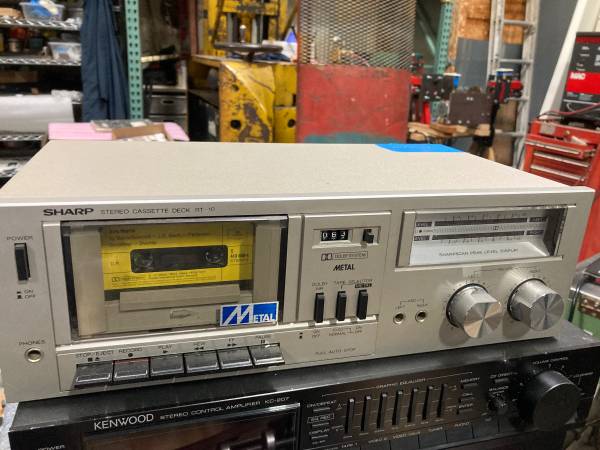 Cassette tape player 1