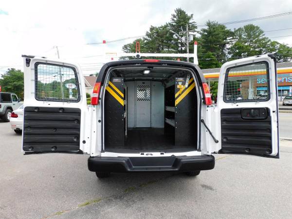 2024 GMC Savana 2500 - Photo 8