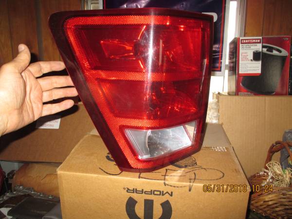 Jeep Tail lamp LT  Grand Cherokee  05-06 1