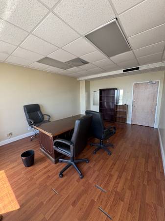 $950 / 322ft2 - 🌟Beautiful Office space with gorgeous views. Suite #505🌟 (Ft. Lauderdale)64051002984195122