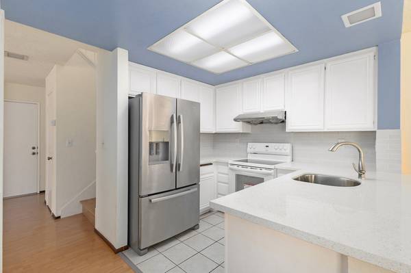$4,300 / 3br - 1304 Pyne Lane - 3 bedroom | 2.5 bathroom | Single family home (alameda)63880013042689121