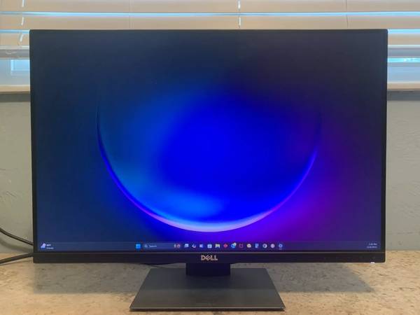Dell Ultrasharp U2415b 24.0-Inch FHD 1080p Screen LED Monitor 1