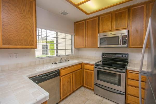 $3,300 / 2br - 1409ft2 - Spacious Dual-Master Condo! (Carlsbad)63865930357761124