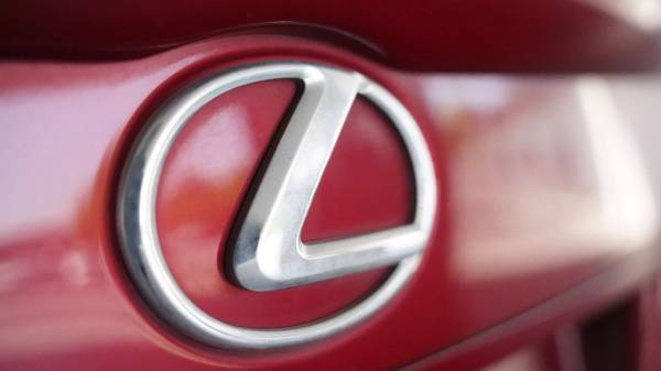 2010 Lexus IS - In-House Financing Available! - $8,95063620796384385124