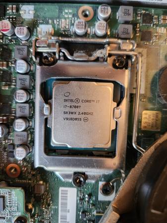 Intel Core i7-8700T CPU 1