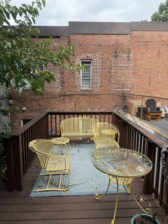 $3500.00 / 2br - 1500ft2 - Charming Capitol Hill townhouse w original floors63843415338497123