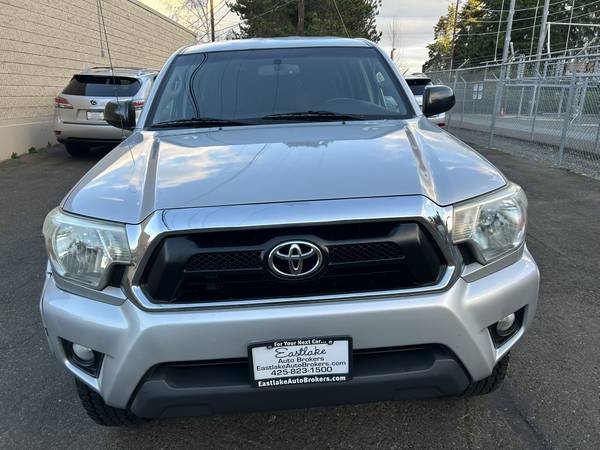 2012 Toyota Tacoma Double Cab SR5 4WD V6 Long Bed --Canopy, Auto-- - $25,995 (kirkland)63613934881921121