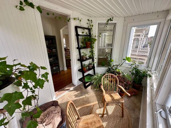 $2,800 / 2br - 1400ft2 - Awesome in East Rock ! (East Rock)64010163943681120