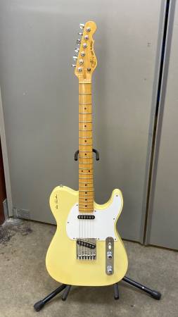 G&L Asat Classic 6-String Electric Guitar with Case, Leo Fender signed 1