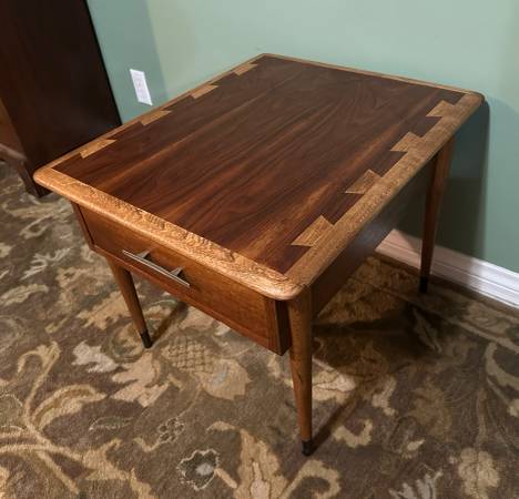 Lane Acclaim Mid-Century Modern Walnut Side Table by Andre Bus