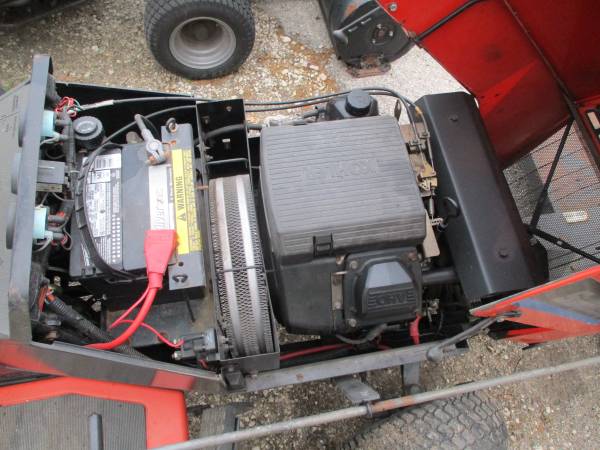 SIMPLICITY SUNSTAR 20HP V TWIN KOHLER & SNOW BLOWER ATTM.42''CUT - $695 (Big Bend)63470460445697122