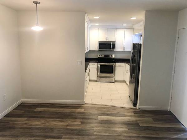 $3,395 / 2br - 850ft2 - Beautiful Downstairs 2b/2b, Tons of Modern Touches! (1435 Felspar #3) (Pacific Beach)63819410693379124