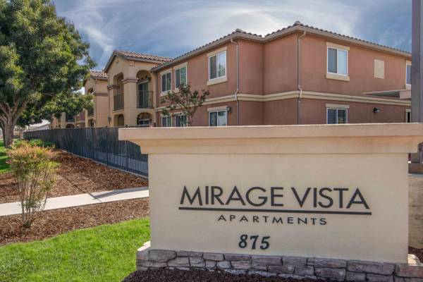 $1,469 / 4br - 1372ft2 - NOW AVAILABLE (Pixley)63809864907009120