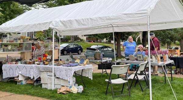 Yard sale photo