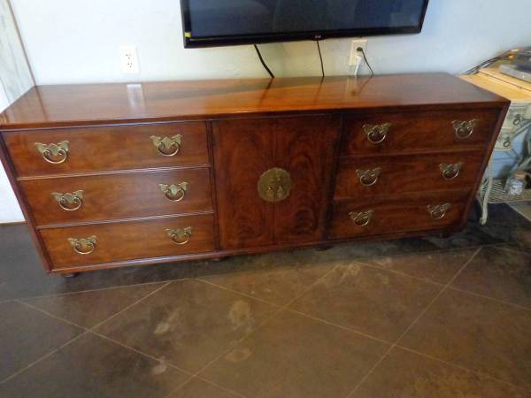 Vintage Extra Large Henredon Asian Triple dresser  about 6.5 feet 1