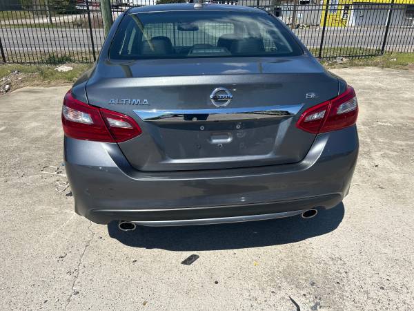 2018 Nissan Altima SL-34K, Loaded, Heated Leather Seats, Alloy Wheels - $11,49963624957033729122