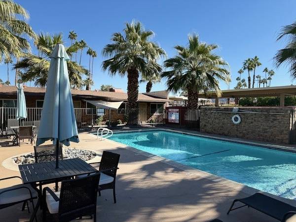 $1,795 / 2br - RENT SPECIAL! Remod. 2 BR 1 BTH -Abronia Trail (Palm Desert, Bermuda Dunes, Indio, La Quinta)63686245471873121