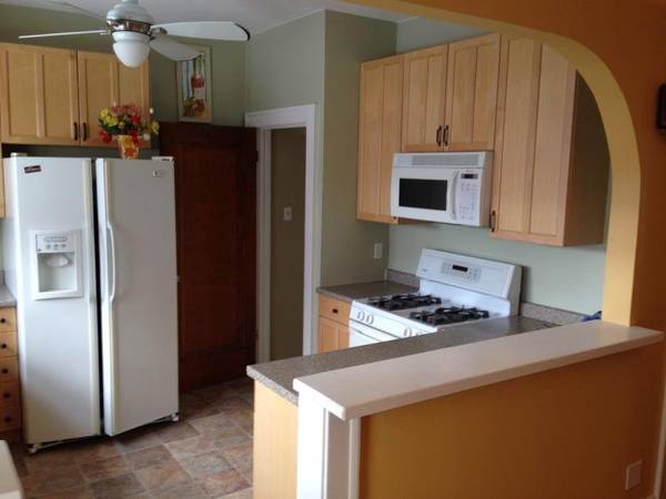 $3,000 / 4br - 2400ft2 - Downtown TC 4 Bed 3 Bath 2400+ sq.ft. (Washington st by Cass st)64037724826499124