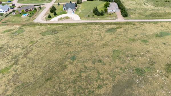 $60,000 Located just outside of town for that country feel! 25-970 (Wray)64150314569859121