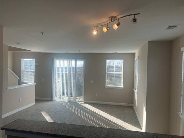 $2,663 / 3br - 1682ft2 - Check out our community today for an experience that can't be beat! (Owings Mills)63694609734913123