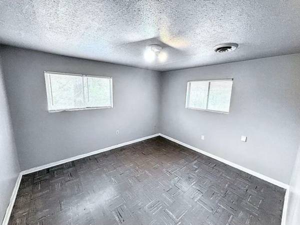 $550 / 3br - 1573ft2 - Service with a Lifestyle (Jackson)63406830475777123