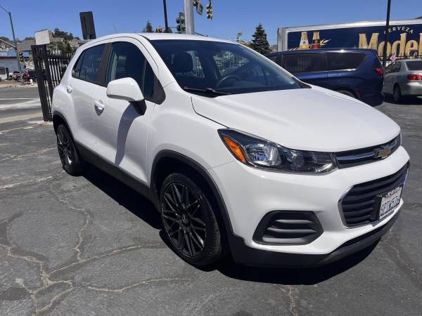 2018 Chevrolet Chevy Trax LS 4dr Crossover w/1LS - $12,995 (+ Main Street Auto)63616853945731121