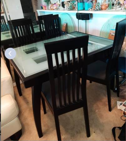 Awesome Extendable Glass Dining Table 1