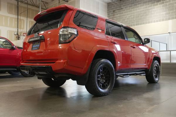 2015 *Toyota* *4Runner *4WD 4dr V6 TRD Pro* Orange - $26,791 (Stouffair Motors)63472291323011123