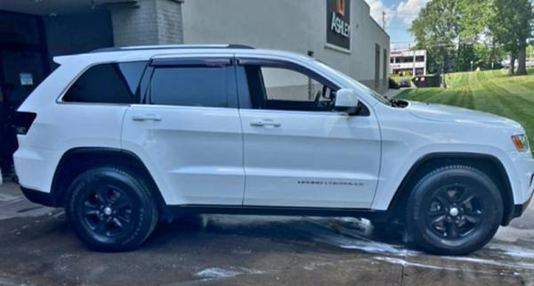 2015 JEEP GRAND CHEROKEE 4WD - $6,900 (White Plains)63614121667073124