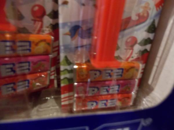 CASE of 12 target bullseye Dog PEZ Dispenser & Candy Store Display - $25 (FEDERAL WAY)63471419620739123