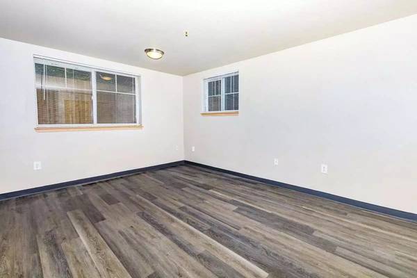 $1,949 / 4br - 1217ft2 - Great Pet-Friendly Community in Auburn! Ask for details! (Auburn)63929303677315122