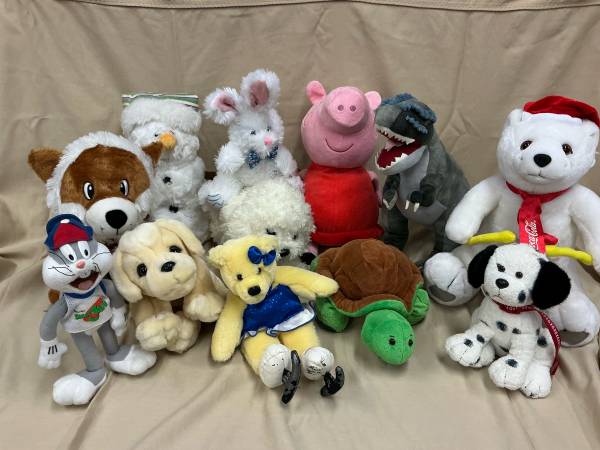 Stuffed animals/ plushies, 12 total 1