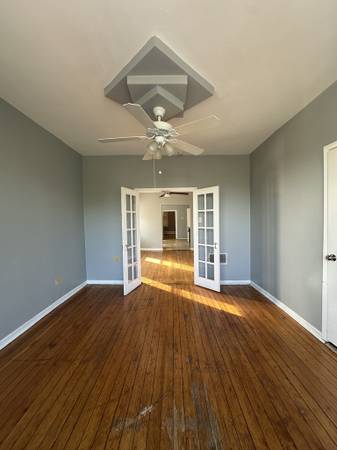 $1,900 / 2br - Spacious 2BR + Den in the Heart of Pilsen – Across from Harrison Park! (Pilsen)63959874989571124