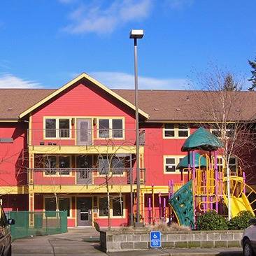 $1,245 / 2br - 2 Bed, Portland OR, Alfombra (4620 SE 122nd Ave, Portland, OR)63672619041281120