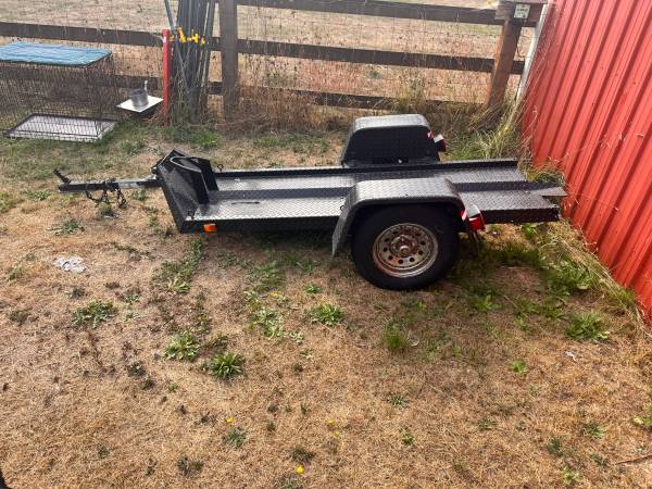 Motorcycle Trailer 1