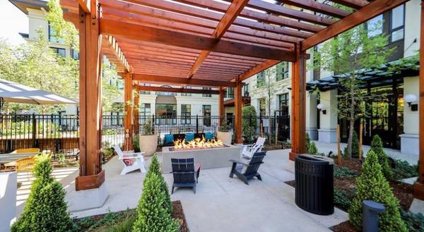 $4,498 / 2br - 1317ft2 - Double the Parking, Zero Rent for 3 Months  Only at Mercato Gro (Lake Oswego)63831465911939121