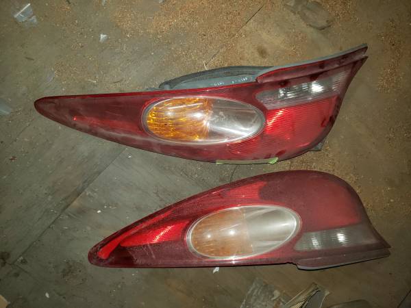 2004 TO 2006 TOYOTA SOLARA RIGHT TAILLIGHT 1