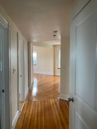 $3,500 / 3br - $3,500 / 3br - 85 Pleasant Street Apt 8 (Dorchester)63699373758849122