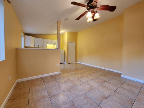 $1,550 / 220ft2 - Studio for rent with private entrance and patio (San Diego)63933251306755121