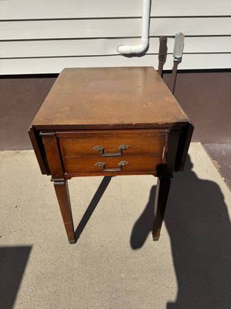 Solid Wooden Household Adjustable Table With Drawer 1