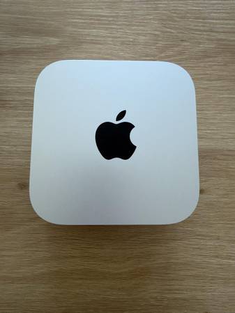 Mint M4 Mac Mini 16/512 1