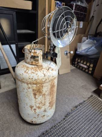 Mr. Heater and 10 gallon propane tank 1