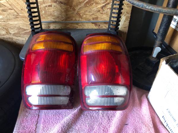 1998 explorer tailights 1