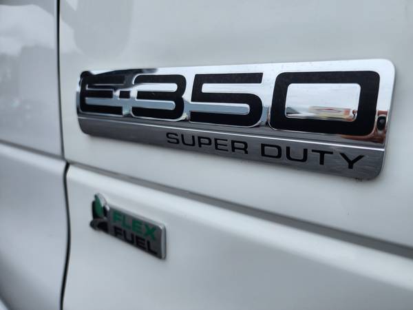 2016 Ford Econoline 18' E350 CAMIÓN DE CAJA SUPERDUTY CUTAWAY 🔥🔥🔥 - $14,995 (SCHEREVILLE, IN (35 MINUTOS DE CHICAGO))63494245318913123