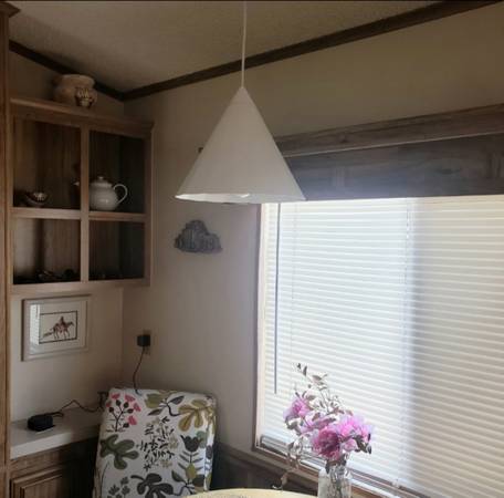 $1,000 / 1br - $1,000 per month plus electric Small Clean Mobile (Desert Hot Springs Rainbow Spa)63686209899139121
