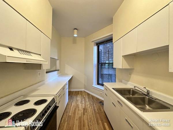 $2,575 / 1br - 700ft2 - $300 OFF 1ST MONTHS RENT! Great 1 Bedroom, 1 Bath in Gold Coast (Gold Coast)63844193051395124